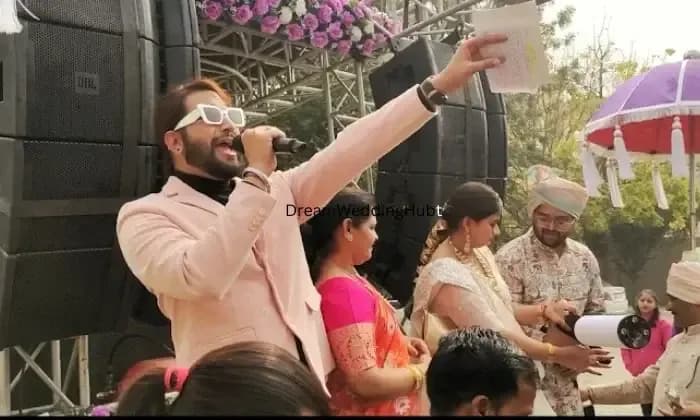 Anchor Deepak Jaiswani