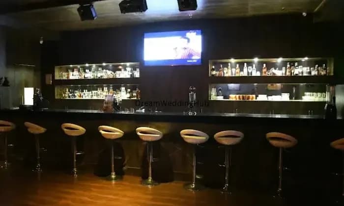 The Long Island Pub  Bar