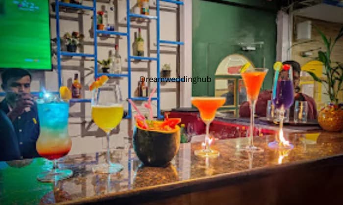 EMBASSY CLUB & SKY LOUNGE