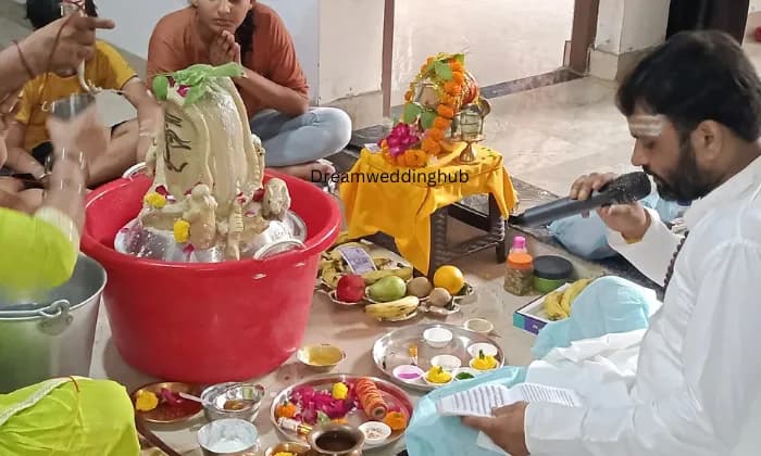 pandit ji in greater Noida acharya