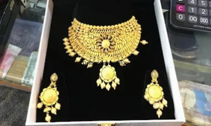 OWAIS JEWELLERS