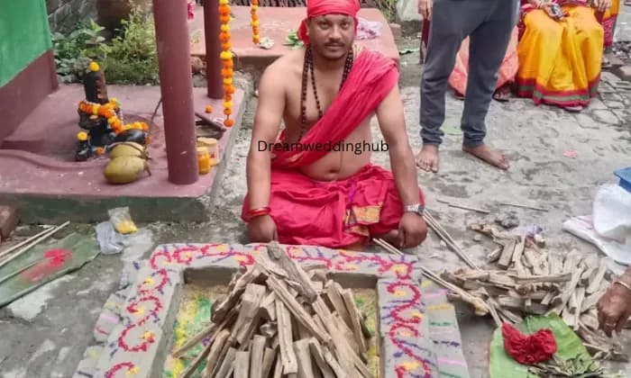 Purohit Acharya Babai Mukherjee