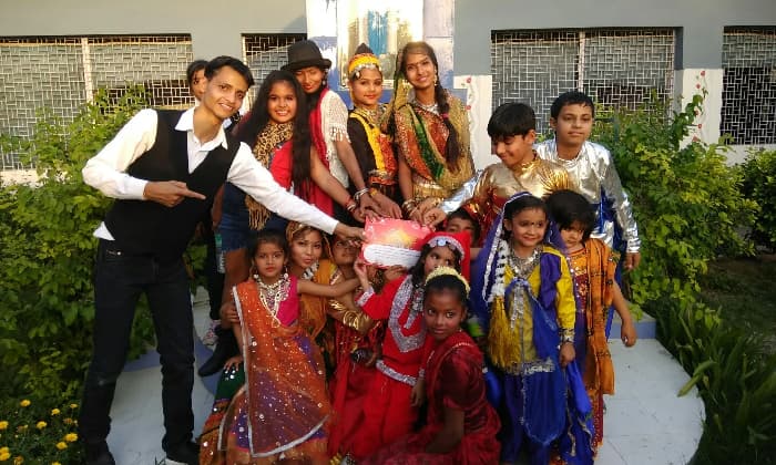 Sparkle Dance Classes