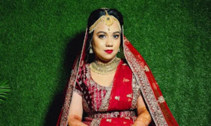 MUSKAN AMBASTA The Makeup