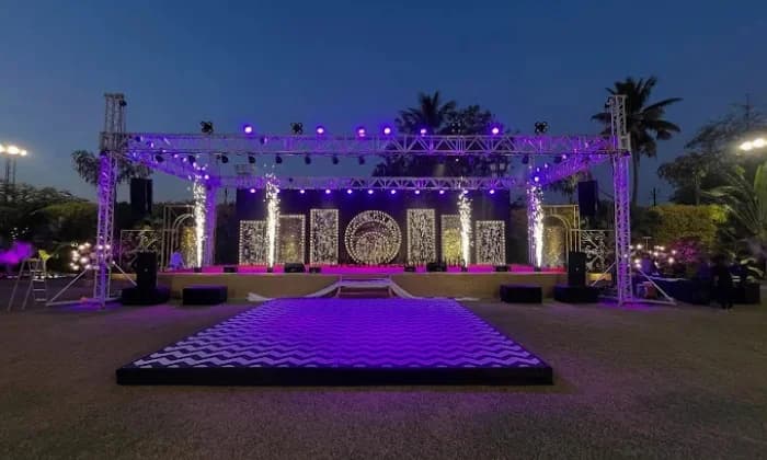 Decent Sound And Light